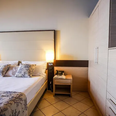 Gh Avalon Sikani 4*