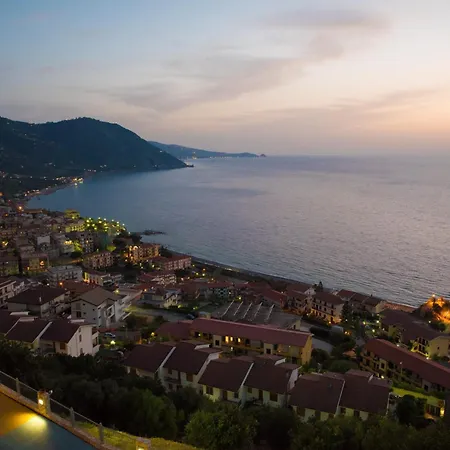 Hotel Gh Avalon Sikani 4*