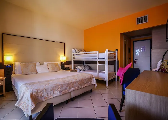 מלון Gh Avalon Sikani