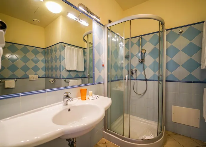 Gh Avalon Sikani מלון ג'ויוזה מריאה