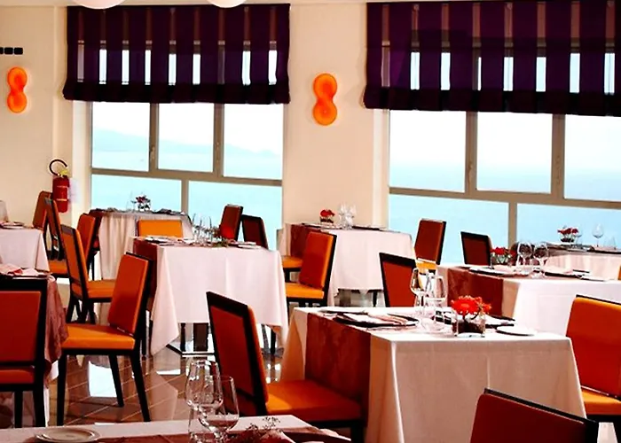 Gh Avalon Sikani מלון