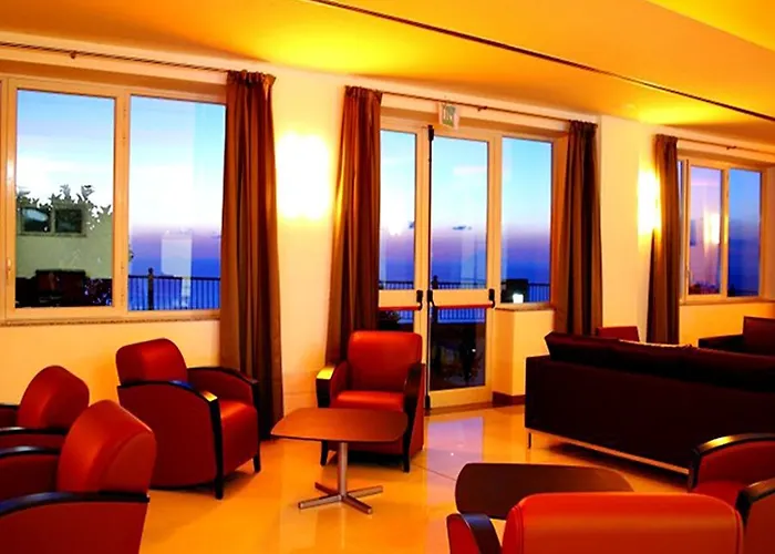 מלון Gh Avalon Sikani 4*