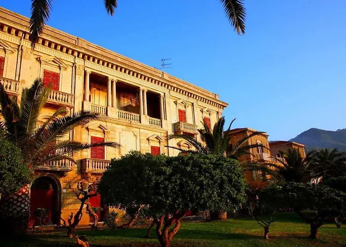 מלון Gh Avalon Sikani