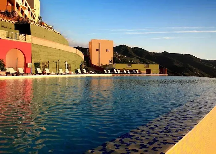 Gh Avalon Sikani Отель 4*